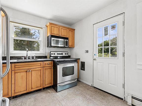 5th image of 56 Inlet Road W
