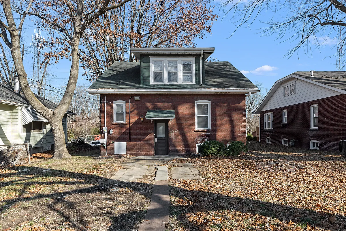 24_12142025 - 2212 W A St