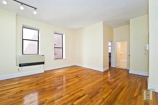 Rented by Halstead Real Estate | media 53