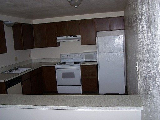2nd image of 38 SW 15th St APT 04