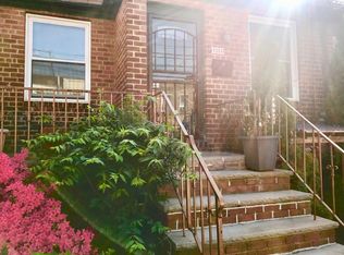 1914 22nd Rd, Astoria, NY 11105