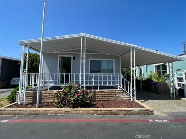 105 Persimmon Ln, Santa Ana, CA 92704