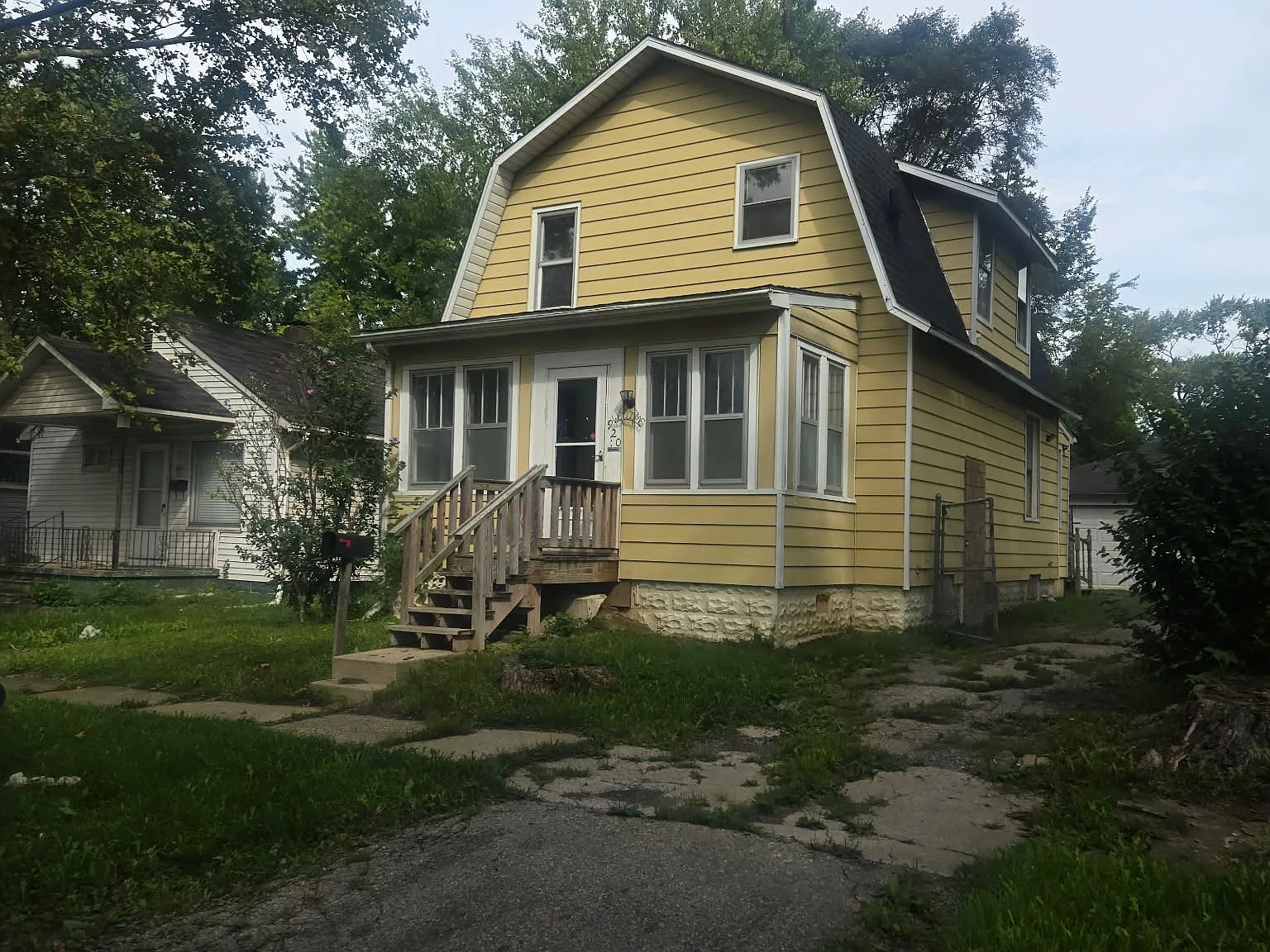 2 bed, 1141 sqft, $1,085 — Photo 2