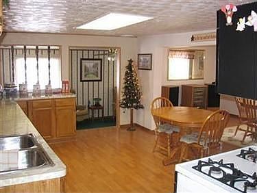 3rd image of 5206 Fleming Ave