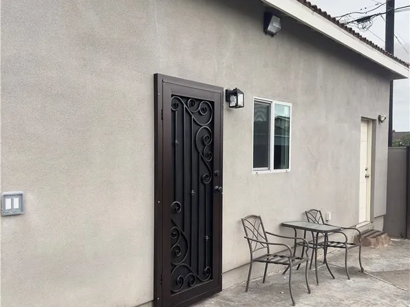 3229 Locust Ave #1/2, Long Beach, CA 90807