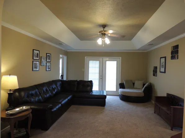 896 Torrey Pine Cv, Newbern, TN 38059