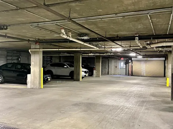 35 West 25th Street image 9 of 10