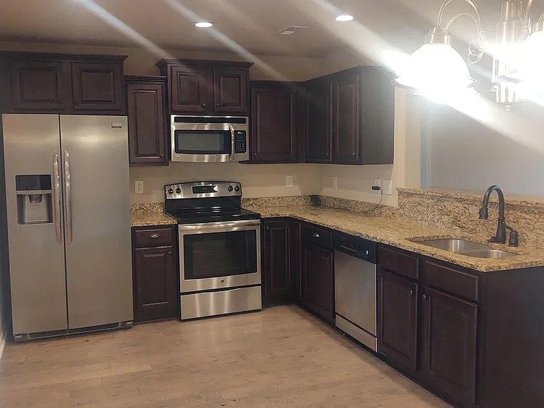 108 Hunter Way — Photo 6