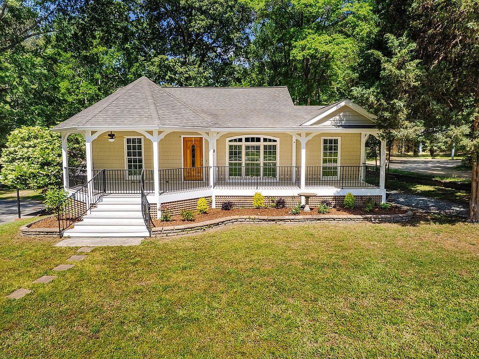 1st image of 4220 Hope Valley Rd