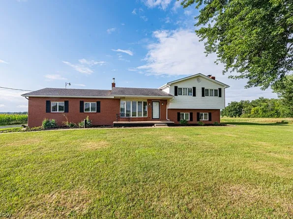 17174 Courtney Rd, Beloit, OH 44609