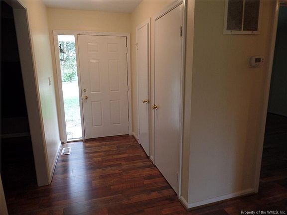 4th image of 104 Astrid Ln