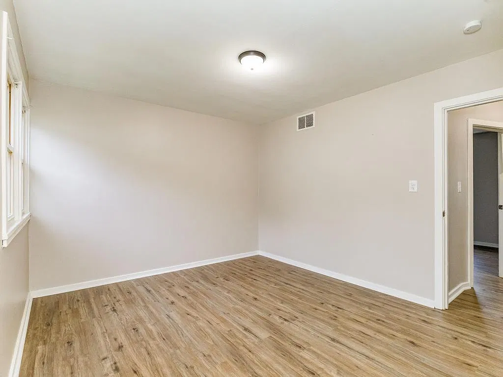 2 bed, 775 sqft, $775 — Photo 2