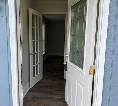2nd image of 1420 Humphrey St #1