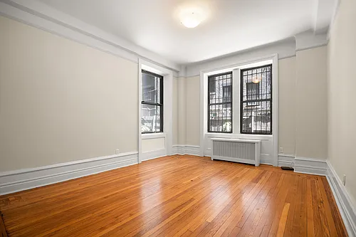 347 W 55th St #1I Photo 1