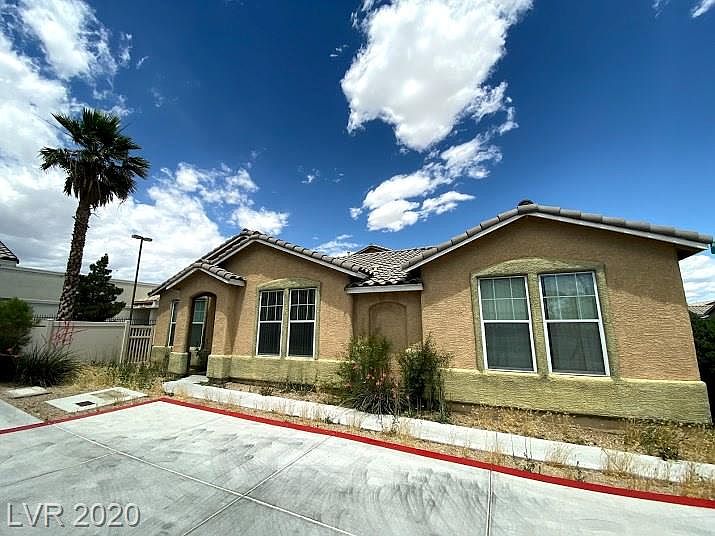 1st image of 909 Jade Plant St
