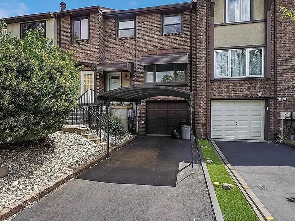 3947 Gloucester Ct, Bensalem, PA 19020