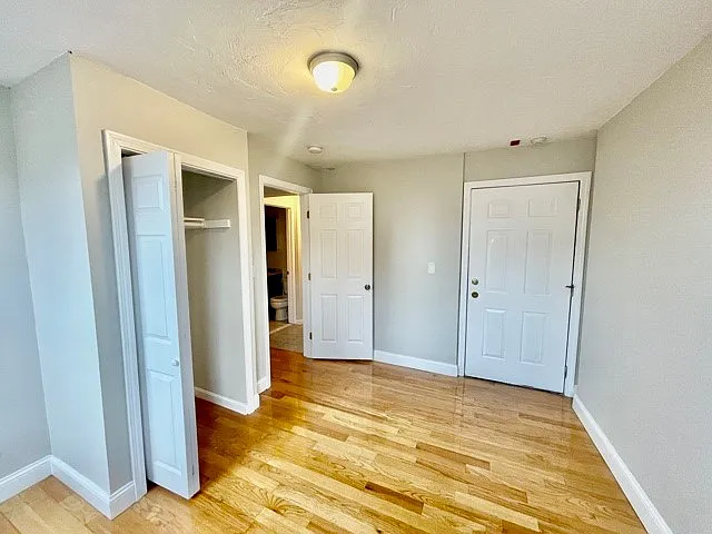224 Hanover St #22 — Photo 6
