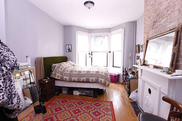 Rented by Massada Home Sales Inc | media 17