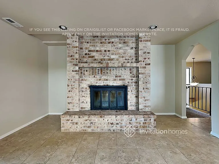 926 S Magnolia Ln — Photo 6
