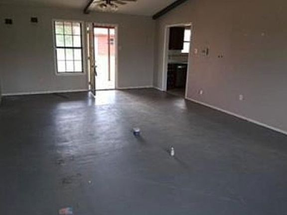 Additional Living Room