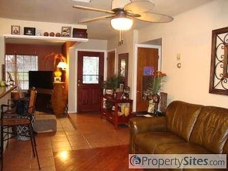 4th image of 6018 Deer Horn Dr