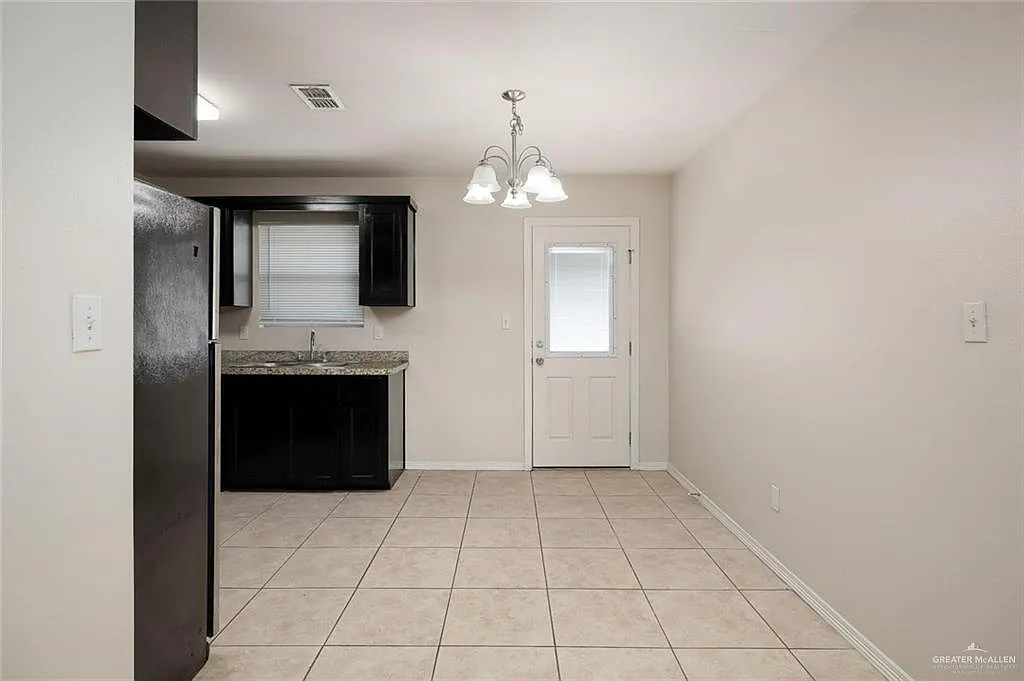 2 bed, 2.0 bath, 980 sqft, $975 — Photo 4