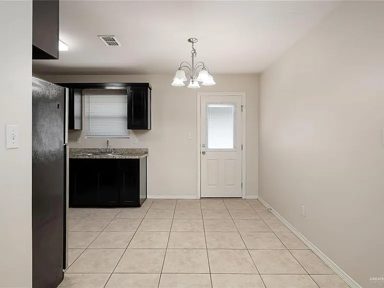 2208 Taxco Ct #4 — Photo 4