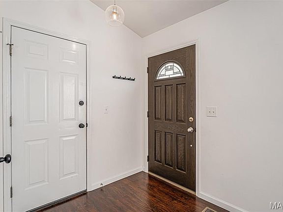 5th image of 661 Glenshee Dr