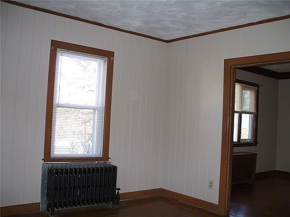 2nd image of 17 Bellevue Ave