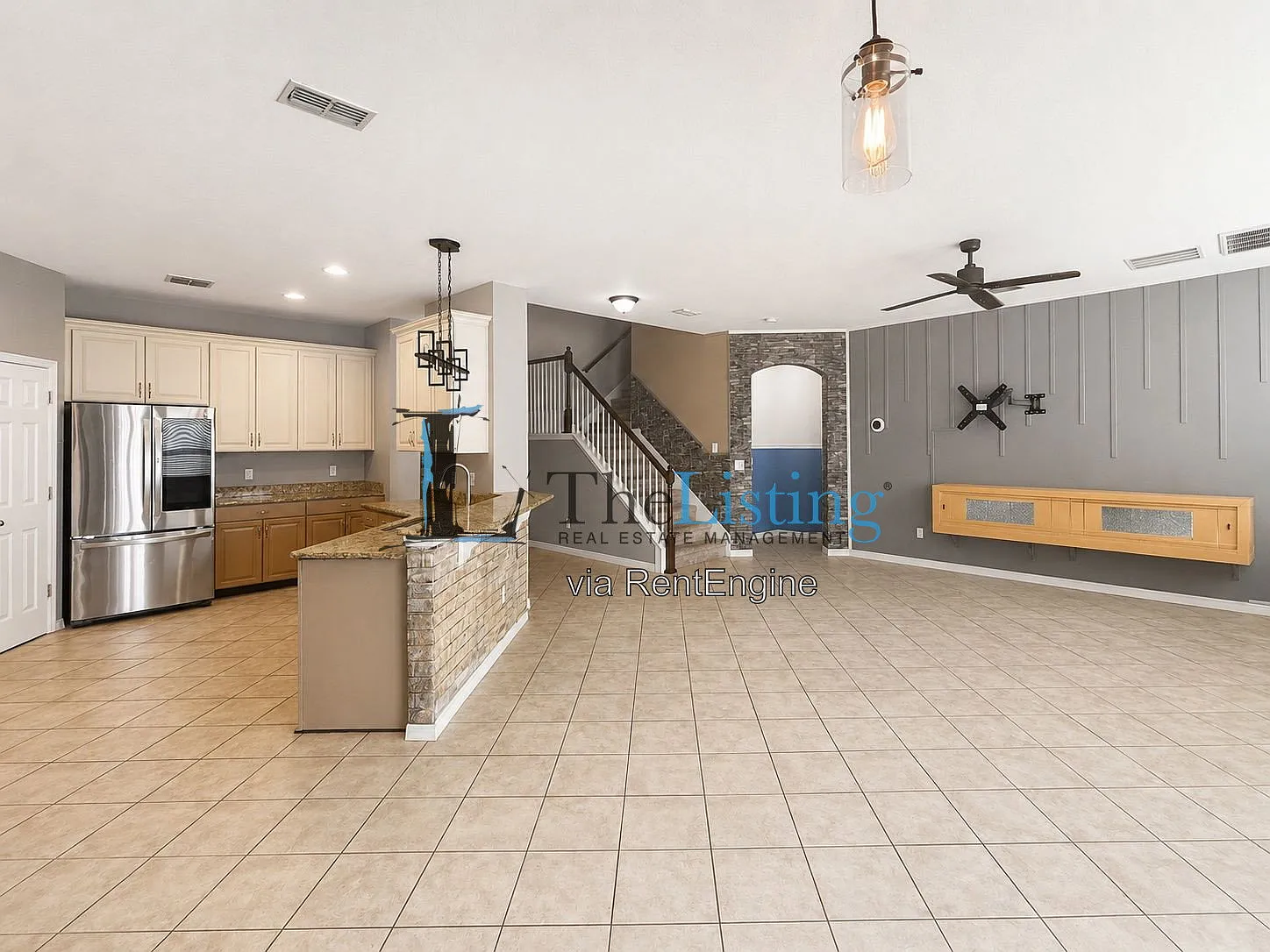 7 bed, 5.0 bath, 4681 sqft, $3,300 — Photo 3