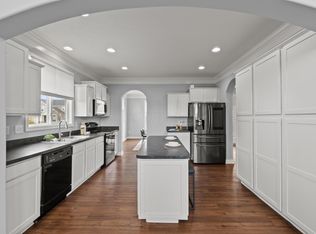 2067 Derby Dr, Marysville, OH 43040