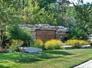 6 Crockett Ridge Rd, Black Mountain, NC 28711