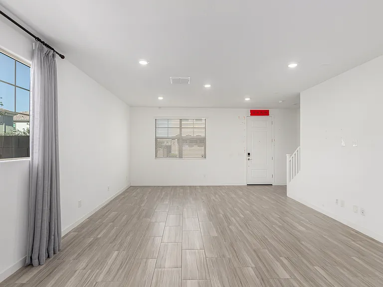 1131 E Marlin Dr — Photo 12