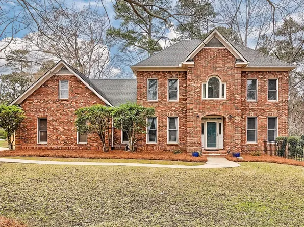 103 Silver Lake Cir, Columbia, SC 29212