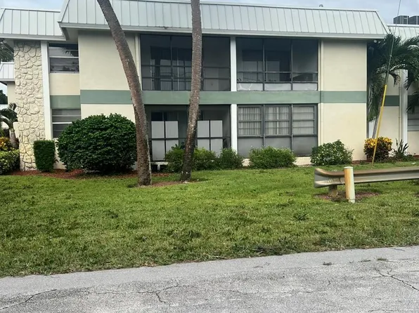 2302 Sunrise #3-201, Fort Pierce, FL 34949