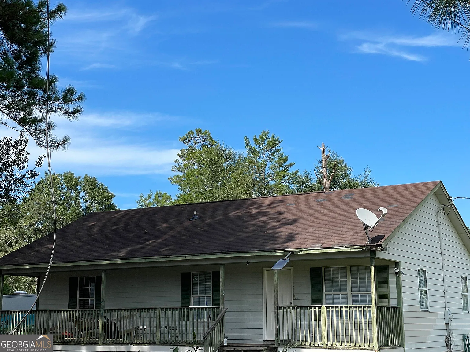 3 bed, 2.0 bath, 1144 sqft, $1,700 — Photo 1