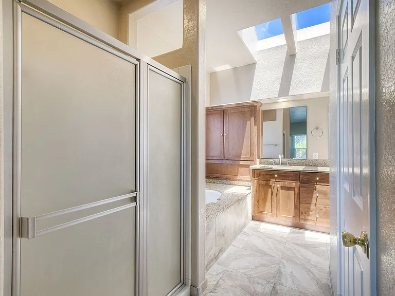 5030 Caspian Dr — Photo 18