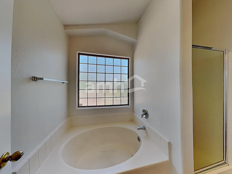 7364 W Ocotillo Rd — Photo 11