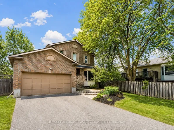 692 Avery Ct, Oshawa, ON L1K 1S8