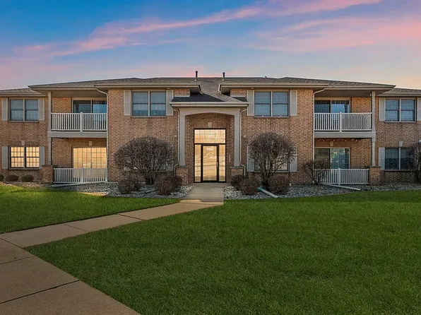 9841 Wildwood Ct, Highland, IN