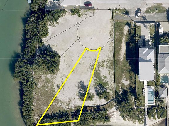 2nd image of 248 Pescayo Ave