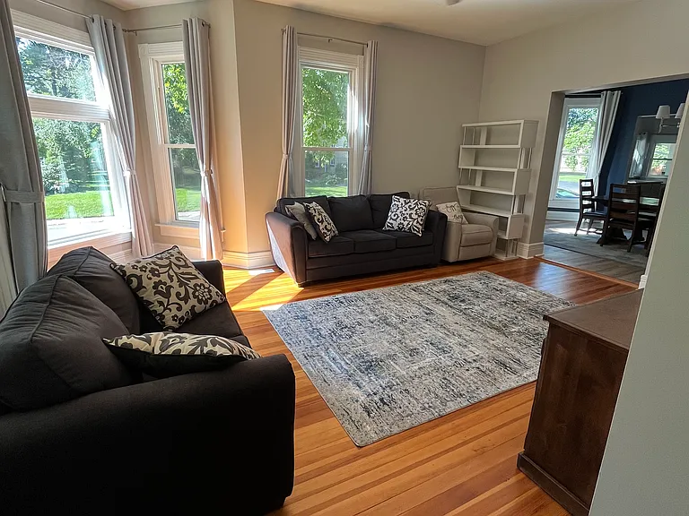 401 N Main St — Photo 12