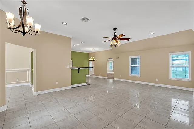 4306 Holly Dr — Photo 9