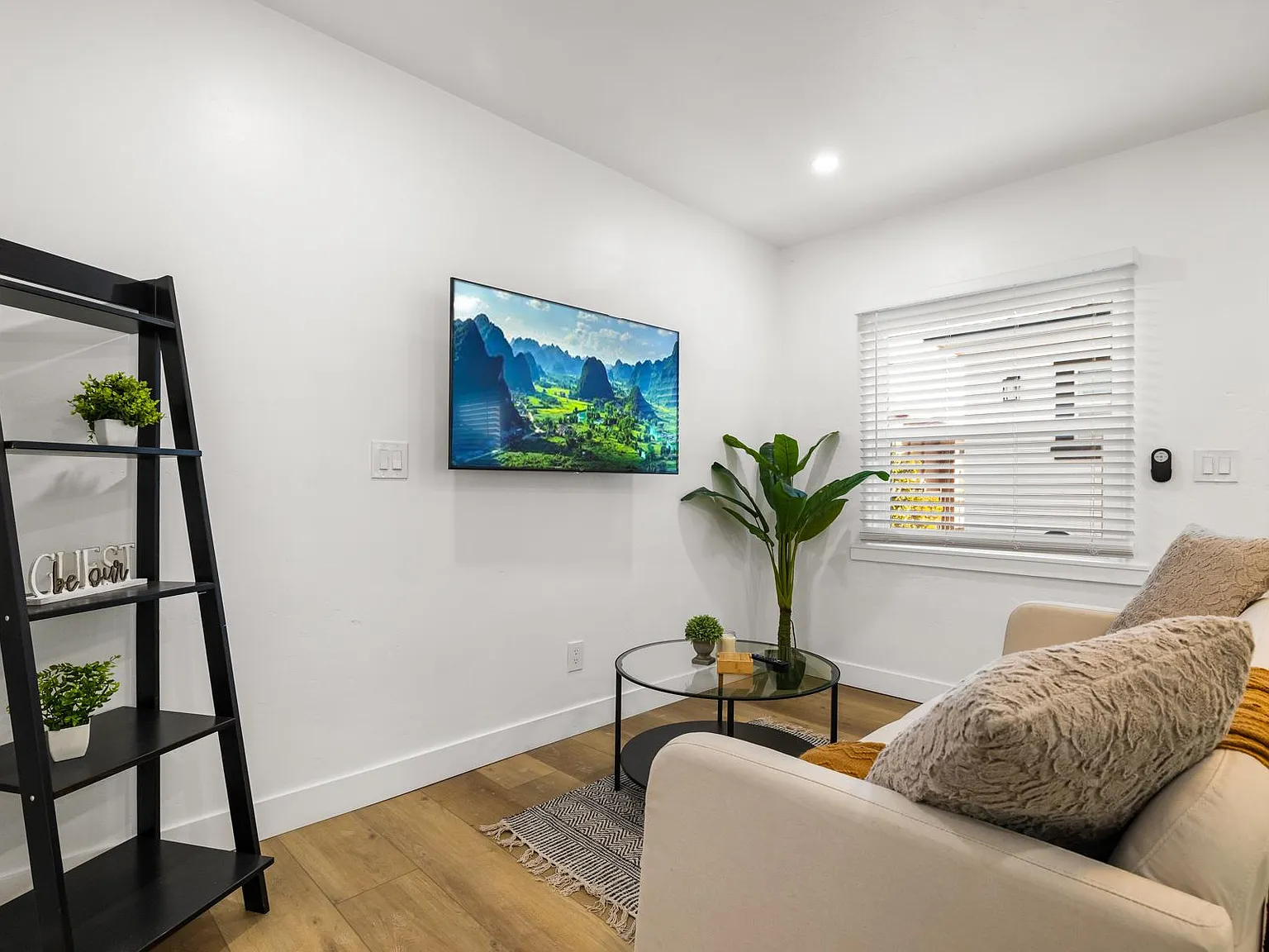 1 bed, 600 sqft, $2,395 — Photo 1