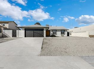 2366 E Russell Rd, Las Vegas, NV 89119