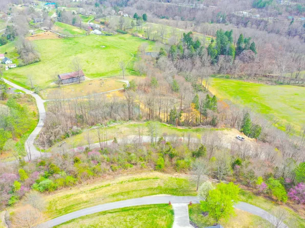 85 Blackwell Dr, Manchester, KY 40962