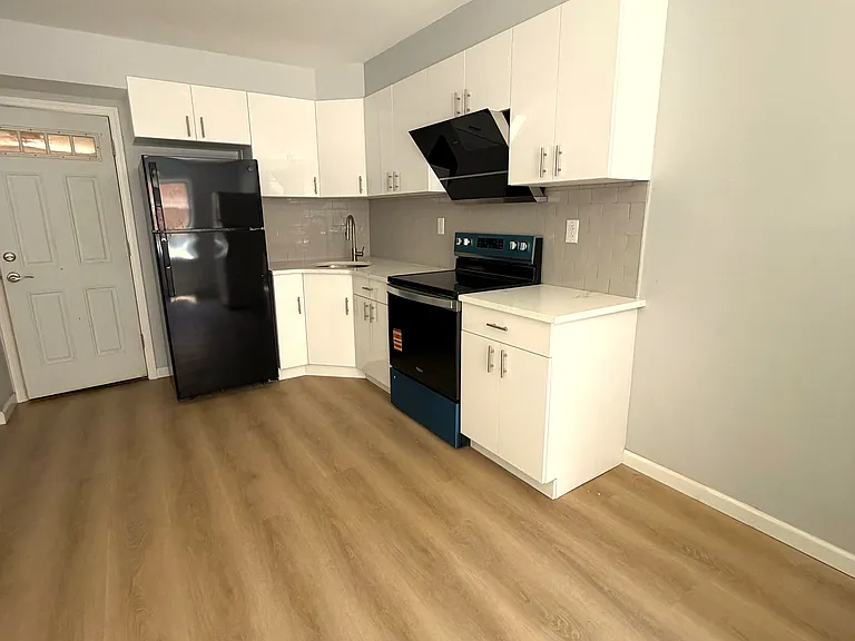 144-02 38th Ave #1F — Photo 2