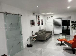 13920 Lake Placid Ct APT B21, Miami Lakes, FL 33014