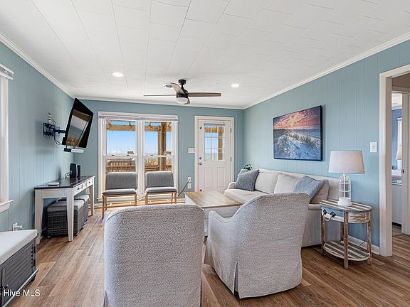 5th image of 901 Ocean Drive