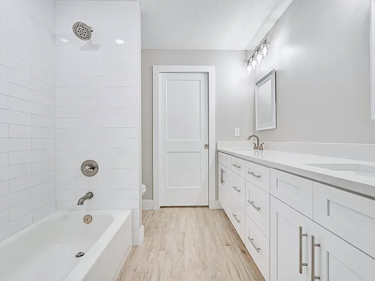 857 Dunbar St — Photo 8